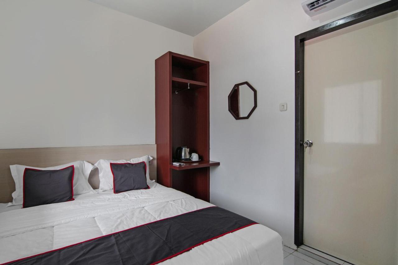 Oyo 92300 Koala House Hotel Pekanbaru Buitenkant foto