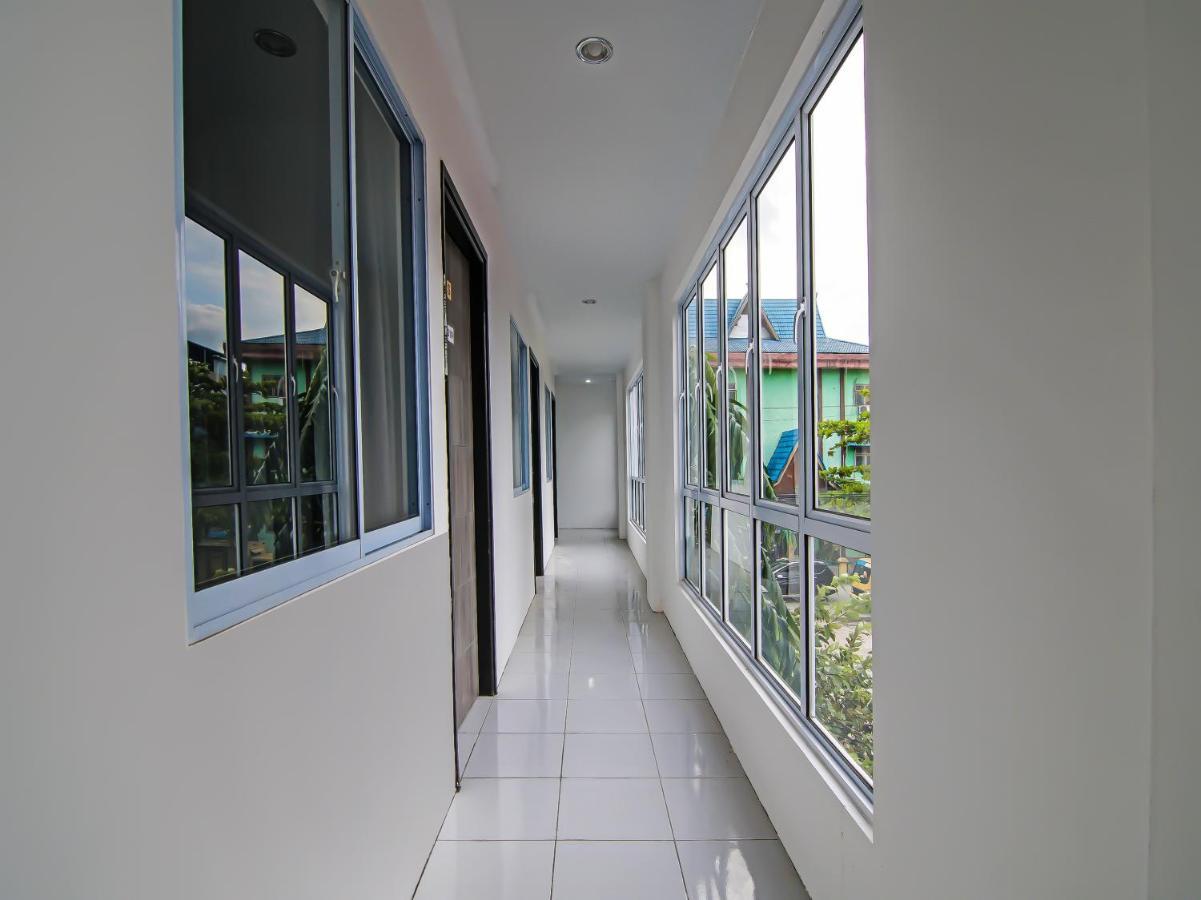 Oyo 92300 Koala House Hotel Pekanbaru Buitenkant foto